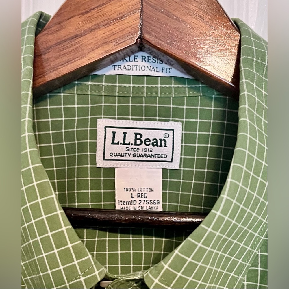 L.L. Bean Men's Green‎ Checkered Shirt - Picture 3 of 7